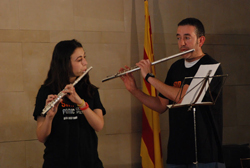 Professor i alumna de l'Escola Municipal de Música