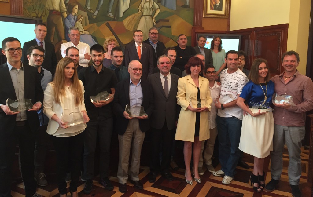 Fotografia de família amb tots els premiats (Autor: Balaguer TV)