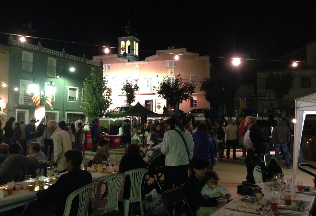 Plaça de Penelles on es va celebrar el Carrovaning (Autor: Aj. Penelles)