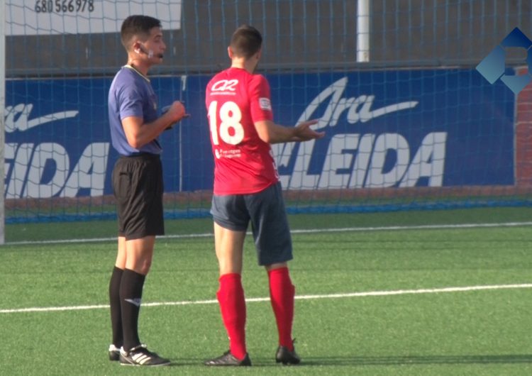 El CF Balaguer perd a casa contra la UD Viladecans en un partit marcat per la polèmica arbitral