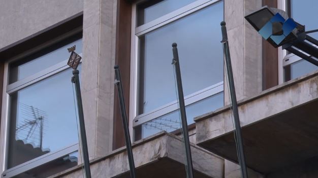 La Subdelegació del Govern insta a l’Ajuntament de Balaguer a posar la bandera espanyola al balcó