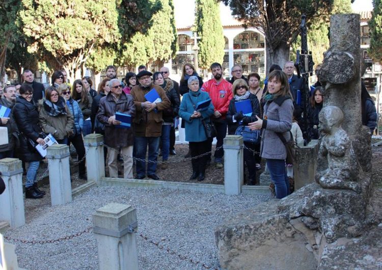 Es presenta la fitxa “El modernisme funerari al cementiri de Balaguer”