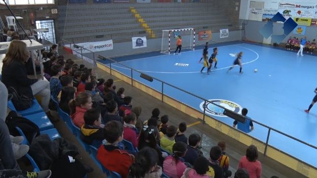 Les escoles de Balaguer al Mundial de Futbol Sala Femení