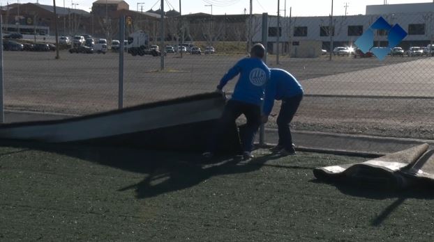 Finalitza la instal·lació de la gespa artificial del nou camp annex de futbol