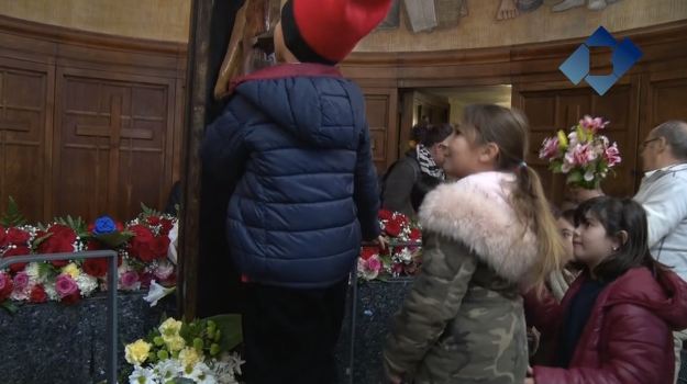 Tret de sortida a les Festes del Sant Crist amb la tradicional ofrena floral