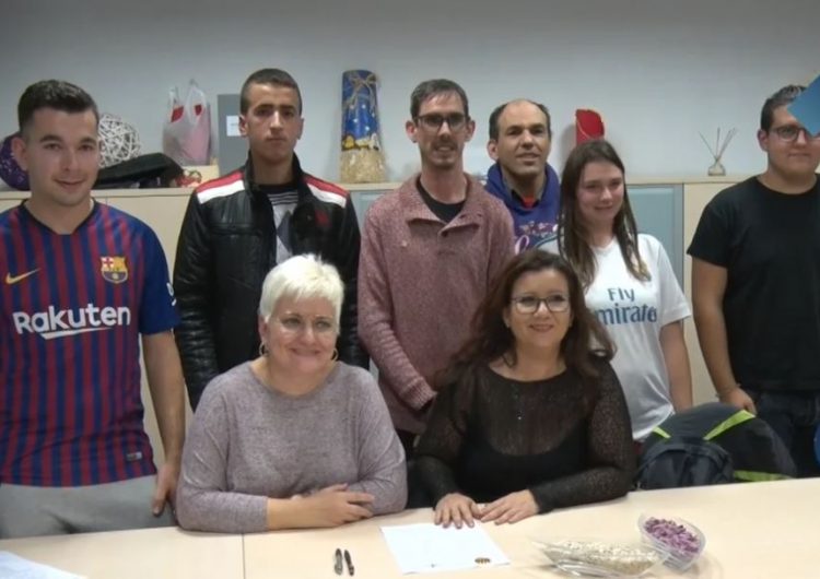 L’Associació l’Estel i l’Escola de Futbol Sala Balaguer Comtat d’Urgell signen un conveni de col·laboració