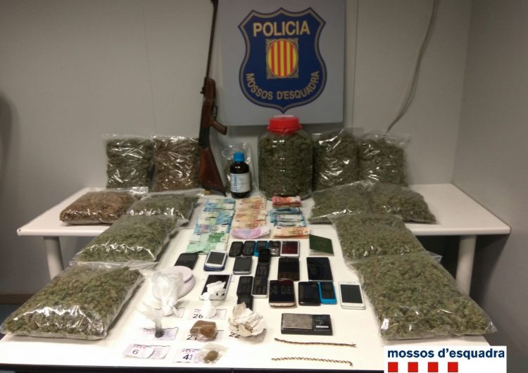 Detinguts 3 veïns de Balaguer en una operació antidroga al carrer Bellcaire