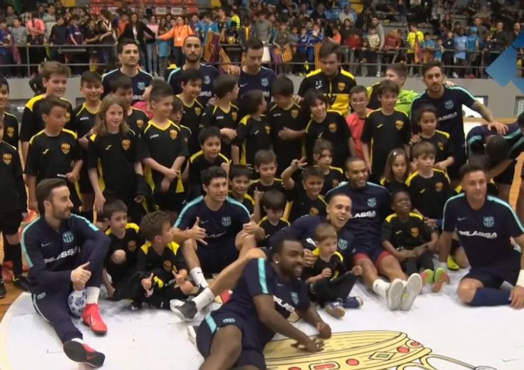 Balaguer gaudeix d’un entrenament del FC Barcelona Lassa de futbol sala