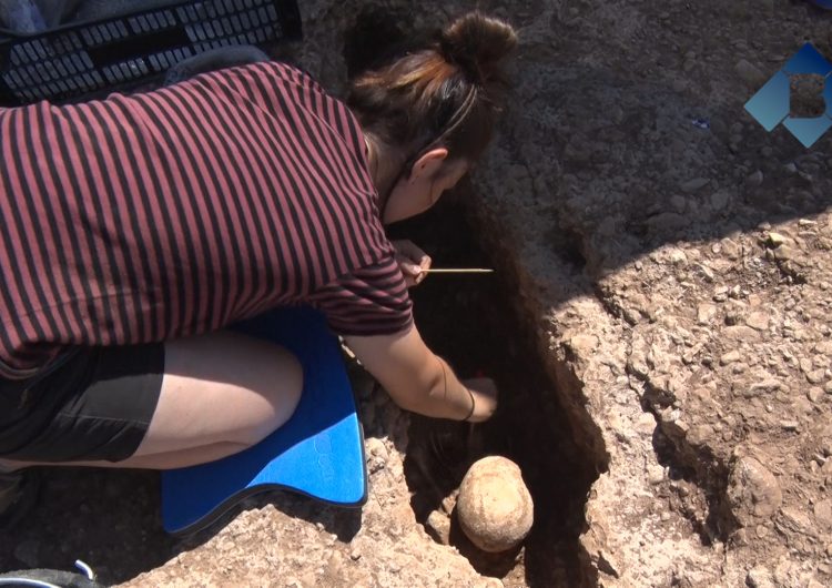 Localitzades 17 noves fosses funeràries al jaciment arqueològic de Santa Coloma d’Àger