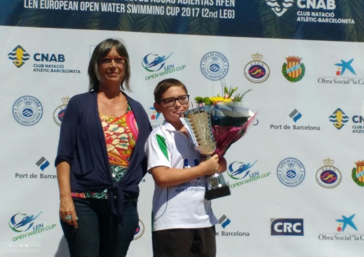 Iker Ruiz, campió de catalunya de natació adaptada i de la travessia al port de Barcelona