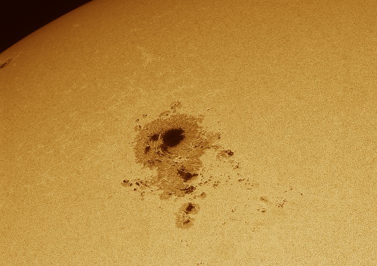 El Parc Astronòmic del Montsec captura la taca solar més gran des de 1947