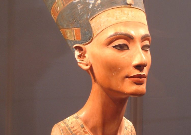 Entre Nefertiti i Sixena