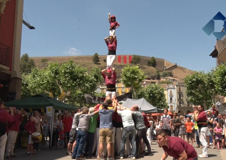 “Pilar per la llibertat” en suport a Meritxell Serret a la Plaça Mercadal de Balaguer