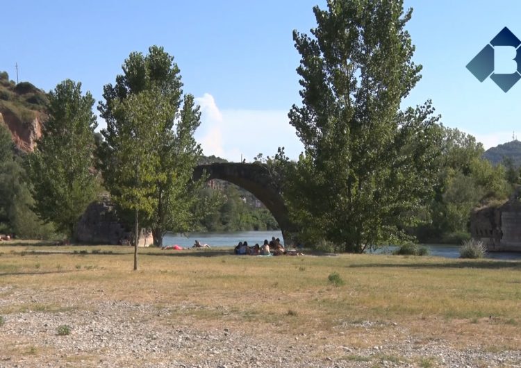 Camarasa multarà les conductes incíviques a la platgeta de la zona Maria Rúbies