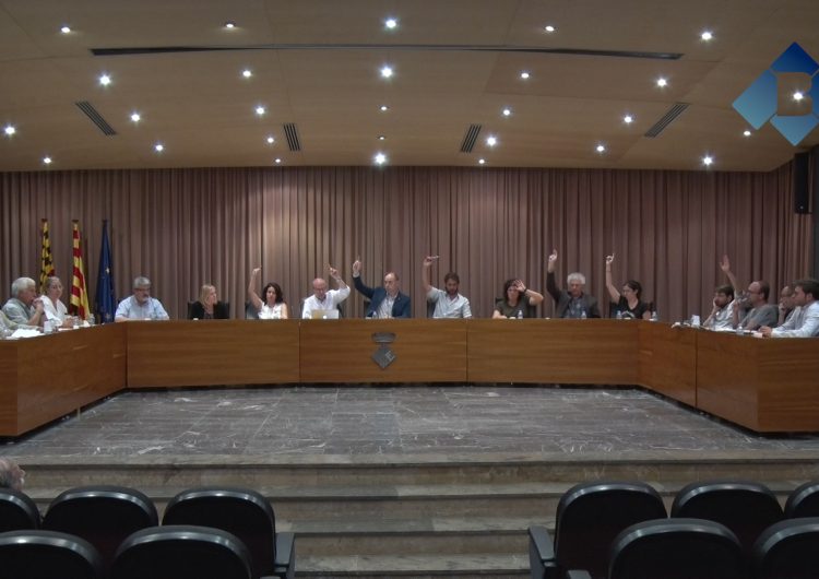 Balaguer aprova els pressupostos amb l’abstenció en bloc de l’oposició