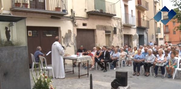 Els veïns del centre històric de Balaguer celebren la festa de Sant Salvador