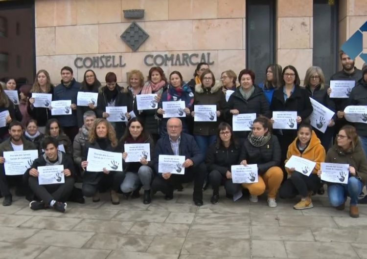 Els treballadors del Consell Comarcal s’aturen per demanar més protecció per l’àrea de serveis socials