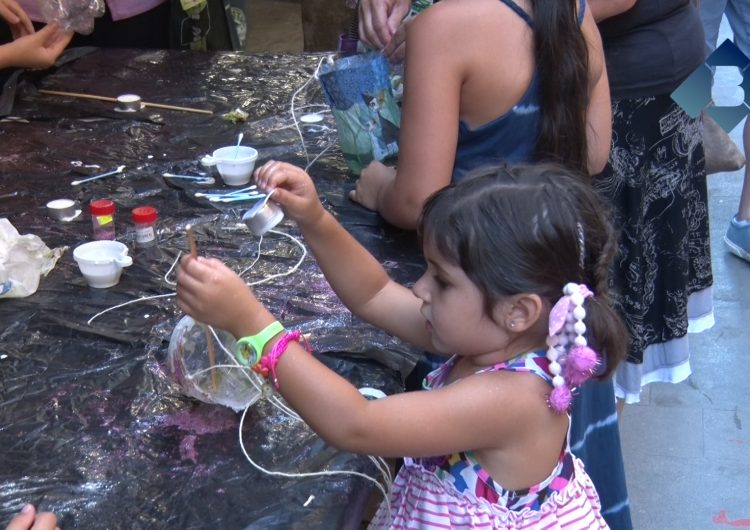 La festa de Sant Jaume celebra els tradicionals tallers de fanalets