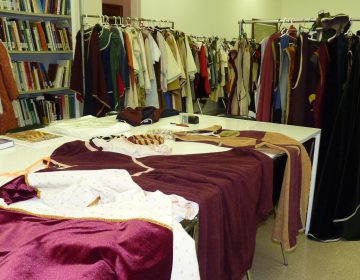 Els vestits medievals, a disposició al Museu de la Noguera