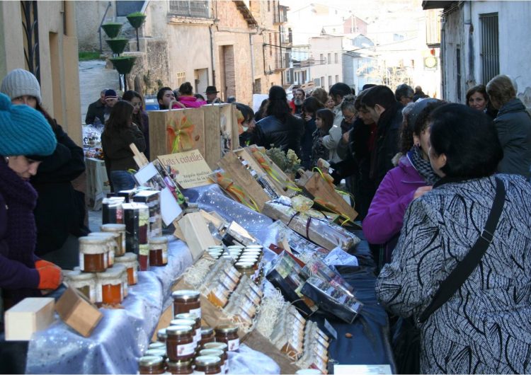 Àger celebra la seva Fira Artesana