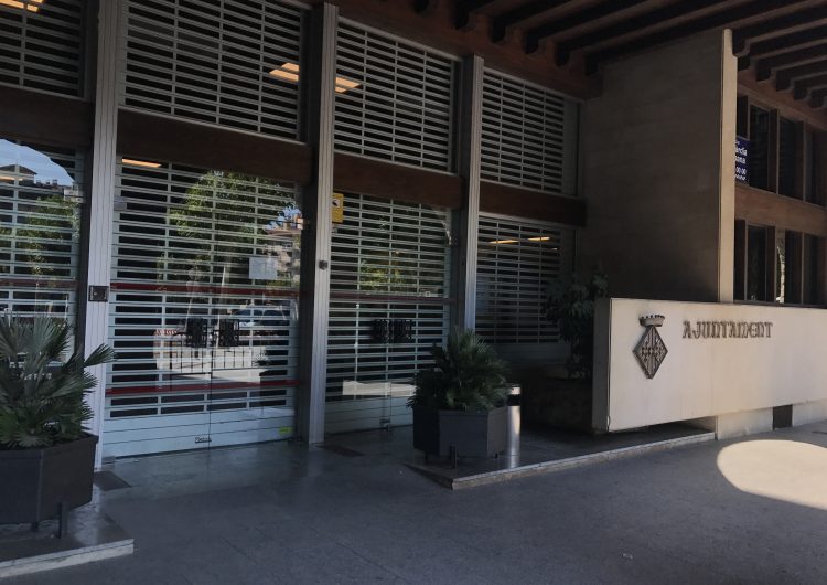 Balaguer se suma al tancament de portes en rebuig “al setge policial a les institucions”