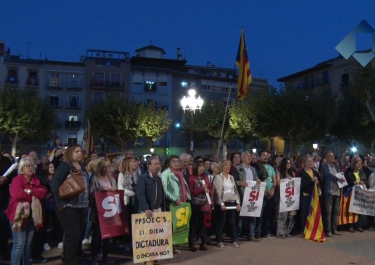 Concentració a Balaguer a favor de la democràcia