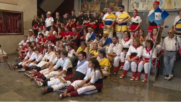 Balaguer celebra la VI Diada Bastonera amb un total de sis colles arribades d’arreu del territori