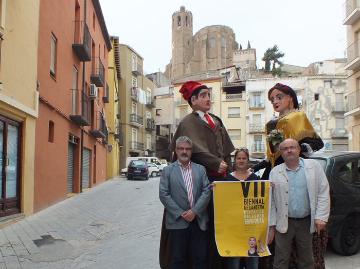 Vint-i-una colles de tot Catalunya, a la Biennal Gegantera Ciutat de Balaguer