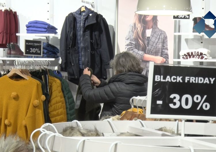 Els comerços balaguerins se sumen al ‘Black Friday’