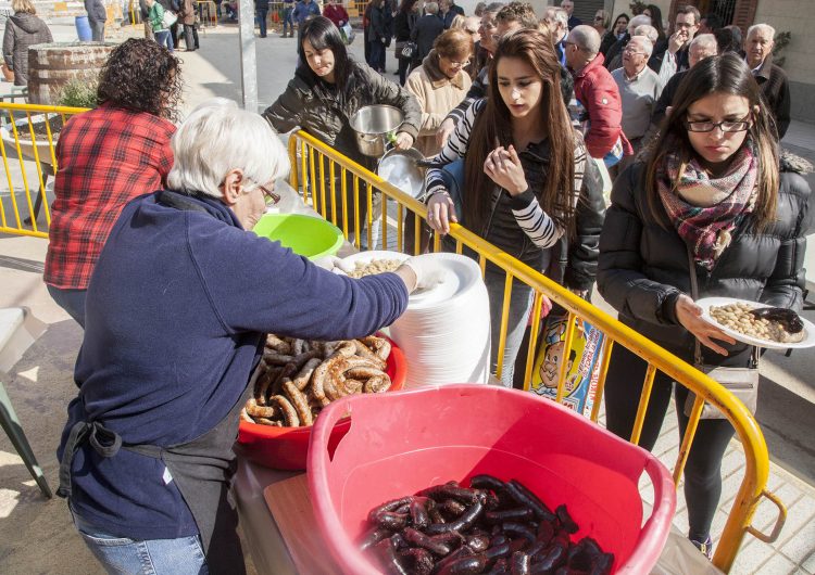 Unes 350 persones, a la 33a Matança del Porc de Montgai