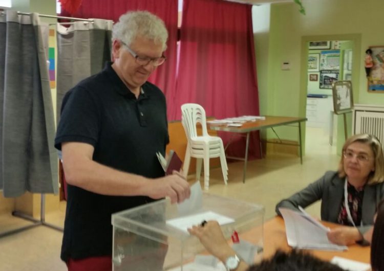 Carlos García del PSC, ‘viurà la jornada amb tranquil·litat’ i desitja una alta participació per un resultat ‘el més democràtic possible’