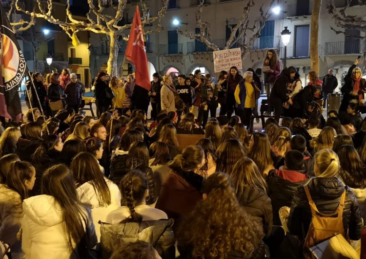 Manifestació feminista a Balaguer en el Dia Internacional de les Dones