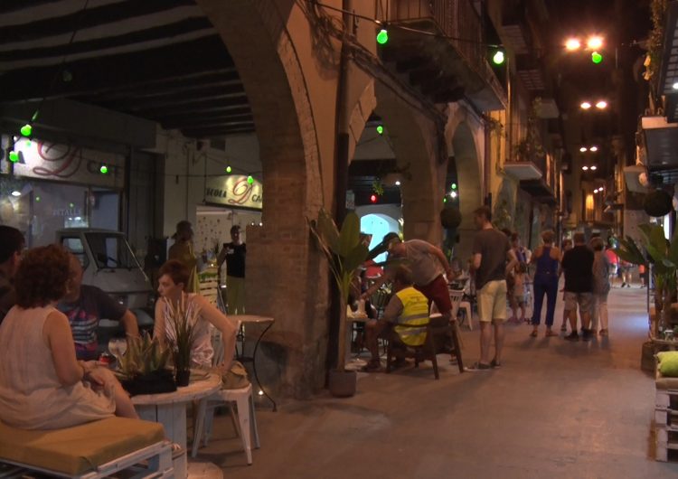 El centre històric celebra la 2a Nit del Comerç