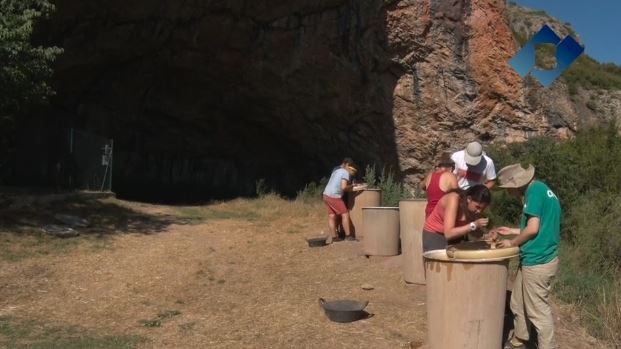 Investigadors de la UAB demanen protegir l’escalada a la Cova Gran a Santa Linya per conservar les pintures que podrien tenir almenys 5.000 d’antiguitat
