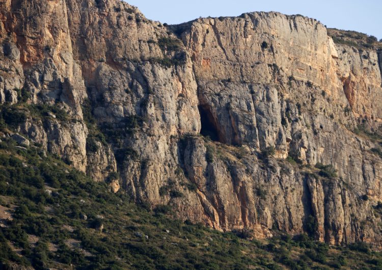 La Cova del Tabac, a Camarasa, es tancarà al setembre per protegir-la i es convertirà en ruta turística a la tardor