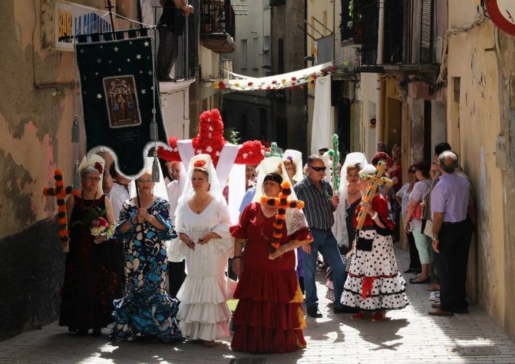 La Casa d’Andalusia de Balaguer celebra la festivitat de les Creus de Maig