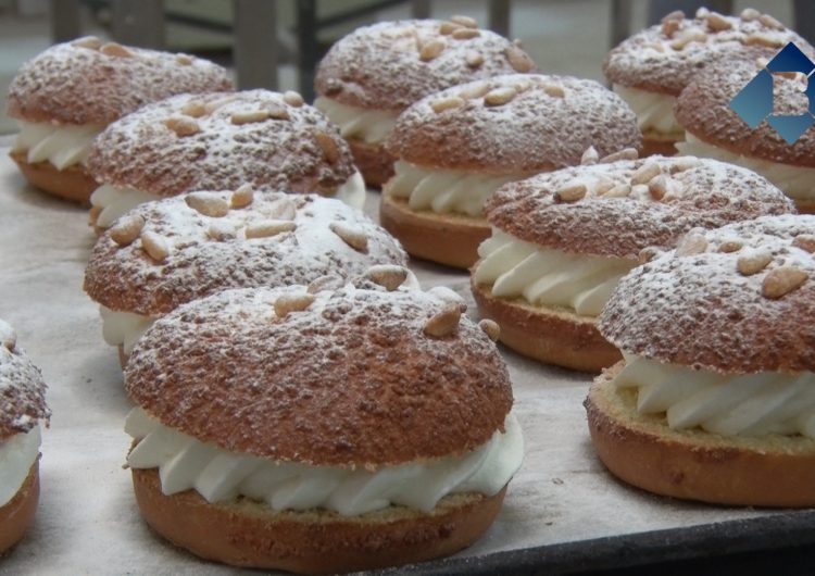 Els forners de la Noguera enllesteixen les tradicionals cristines de Sant Blai