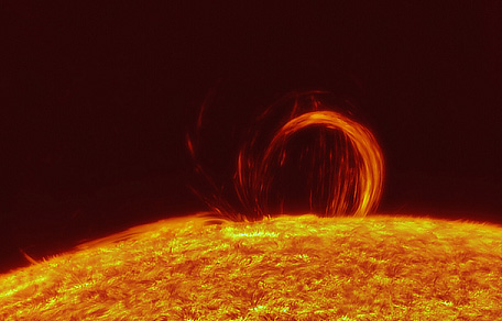 Una fotografia de l’astrònom balaguerí Eduard Garcia Ribera finalista del Concurs de l’Agència Espacial Europea