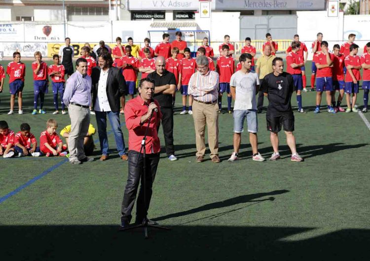 El CF Balaguer presenta els equips de base en la Diada del Futbol