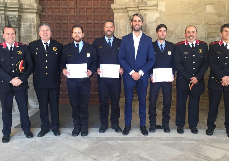 Reconeixement a tres agents de la Guàrdia Urbana de Balaguer