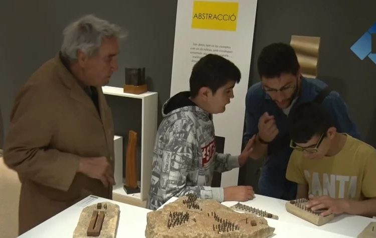 Taller didàctic de l’escultor Antoni Boleda als alumnes de l’escola l’Estel