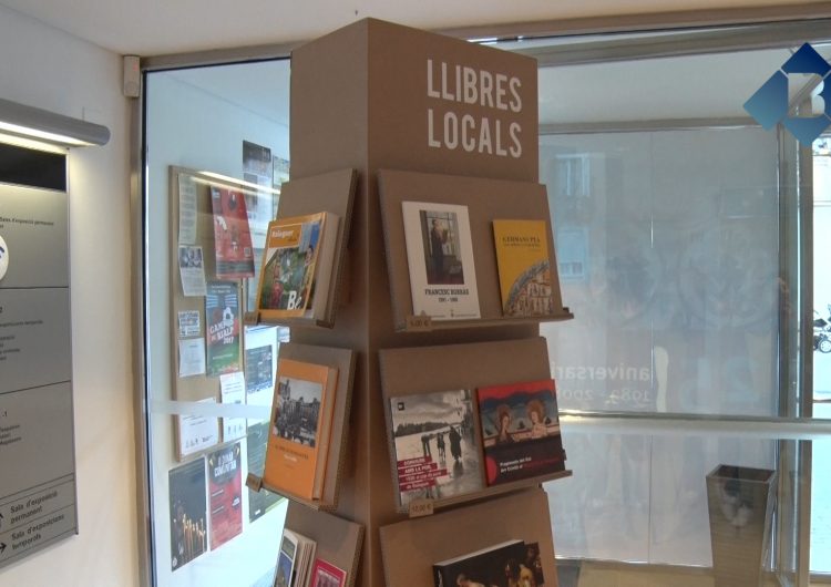 Balaguer estrena expositors de llibres i autors locals