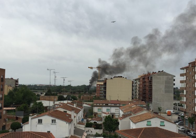 Un incendi crema 2.000 m2 de marge agrícola a Balaguer
