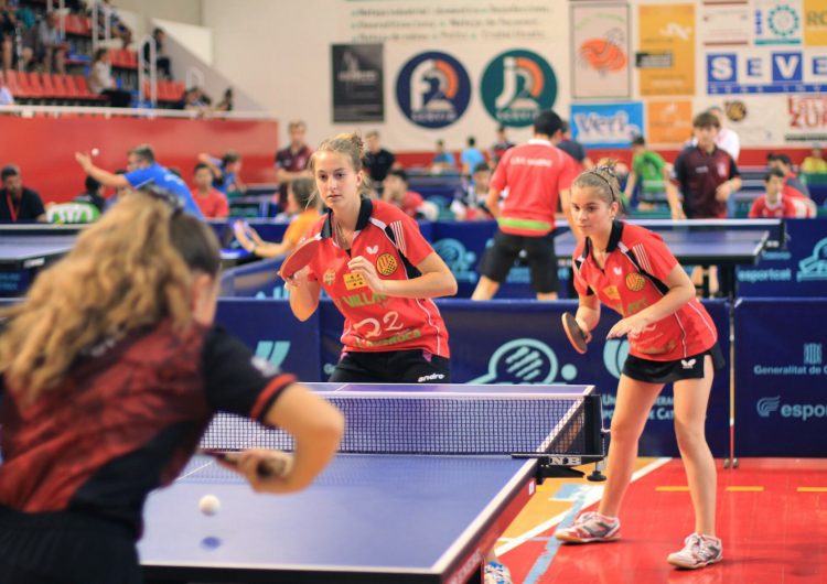 Lladonosa i Solans als podis individuals i de dobles del Campionat de Catalunya infantil
