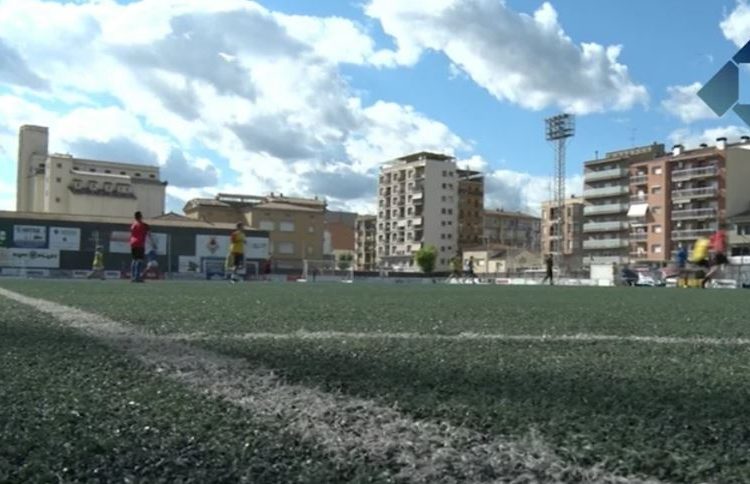 Surt a concurs la substitució de la gespa artificial del Municipal de Balaguer