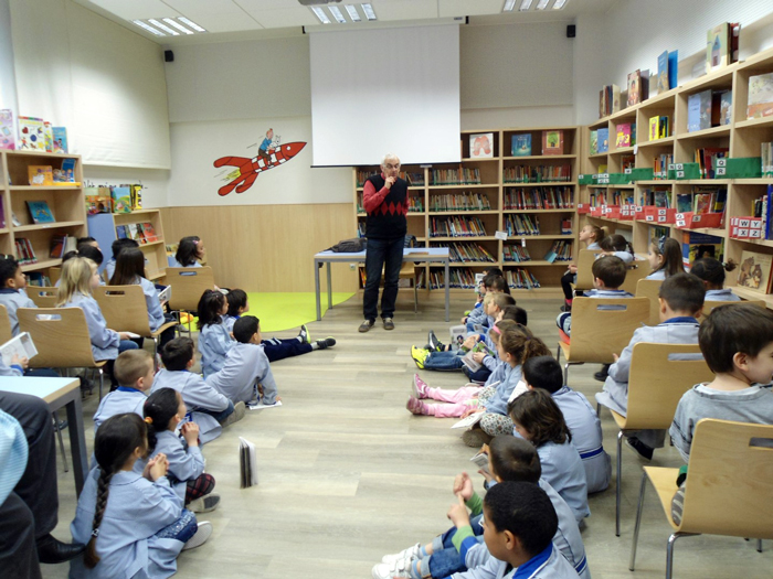 L’escriptor Joan Portell debat sobre la lectura amb els alumnes de l’escola Gaspar de Portolà
