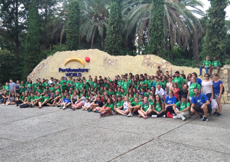 Els participants al JoVa de la Noguera finalitzen el projecte amb una sortida conjunta a Port Aventura