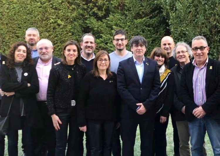 Candidats de JxCAT de la Noguera visiten Puigdemont