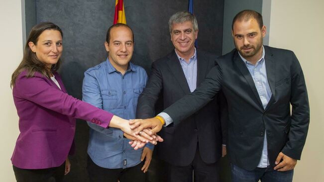 Lluís Cortés renova com a entrenador del Barça Femení