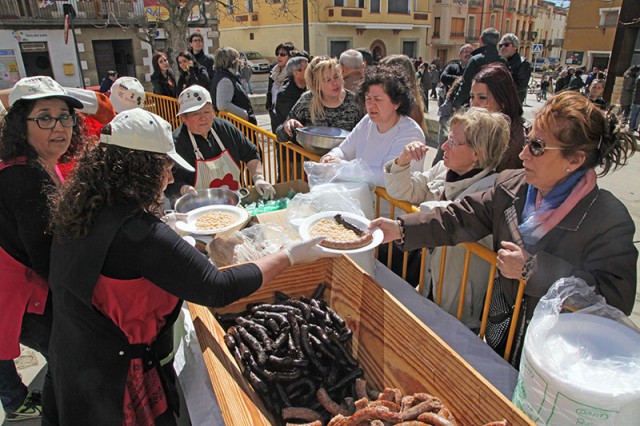 Unes 700 persones, a la 31a. Matança del Porc de Montgai